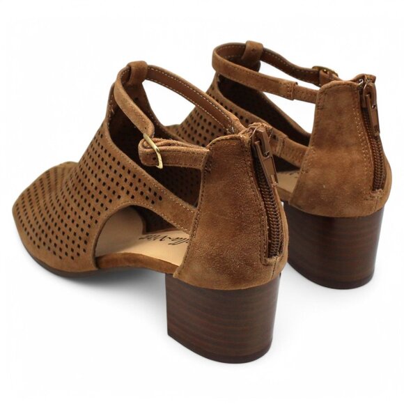 Bella Vita Amara Sandals (Women) - Picture 6 of 7